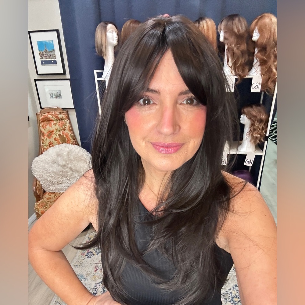 175 Black 24” Straight bangs layered wig synthetic - Picture 2 of 3